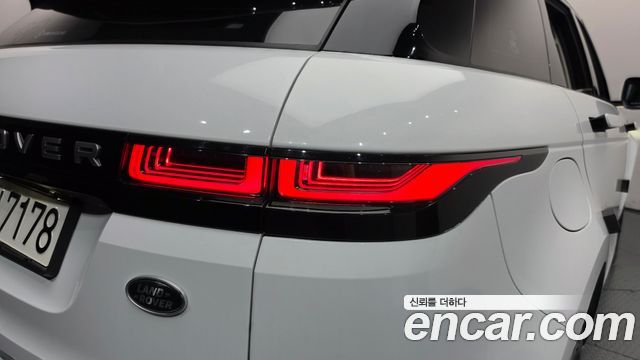Land Rover Range Rover Evoque 2020 — photo 9