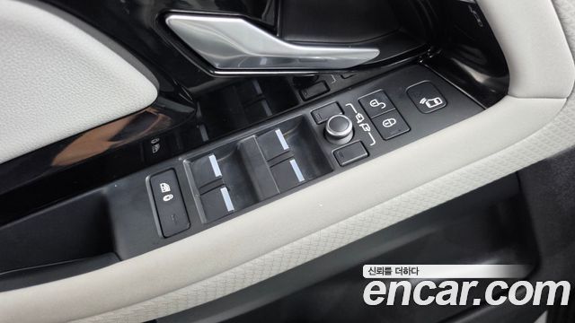 Land Rover Range Rover Evoque 2020 — photo 33