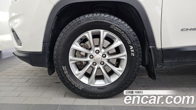 Jeep Cherokee 2019 — photo 5