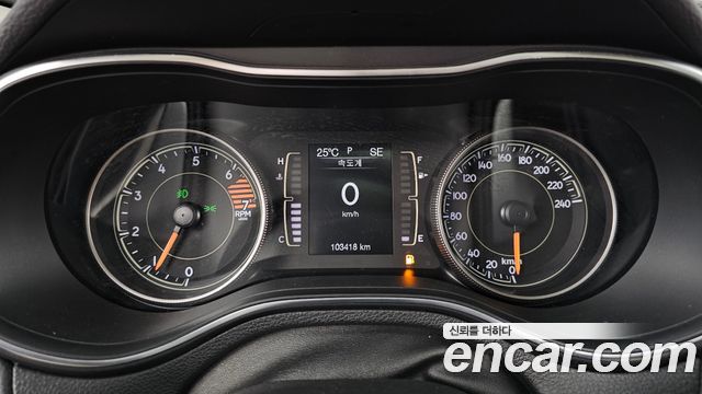Jeep Cherokee 2019 — photo 8