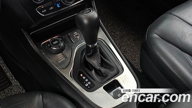 Jeep Cherokee 2019 — photo 9
