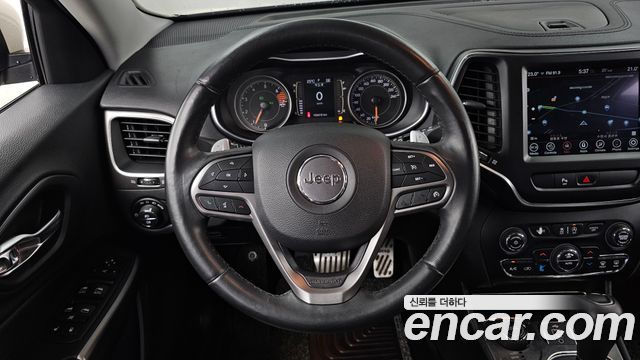 Jeep Cherokee 2019 — photo 13