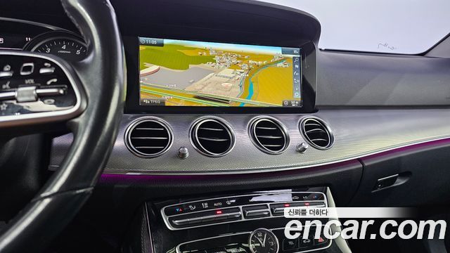 Mercedes-Benz E-Class 2019 — photo 13