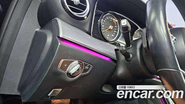 Mercedes-Benz E-Class 2019 — photo 20