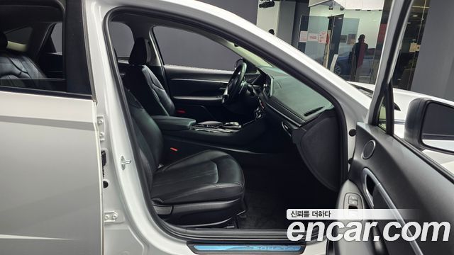 Hyundai Sonata 2021 — photo 17
