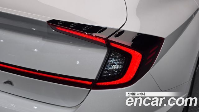 Hyundai Sonata 2021 — photo 9