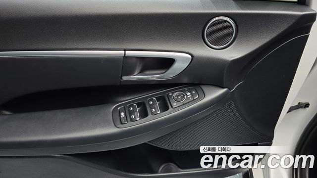 Hyundai Sonata 2021 — photo 31