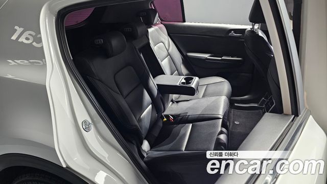 Kia Sportage 2017 — photo 17
