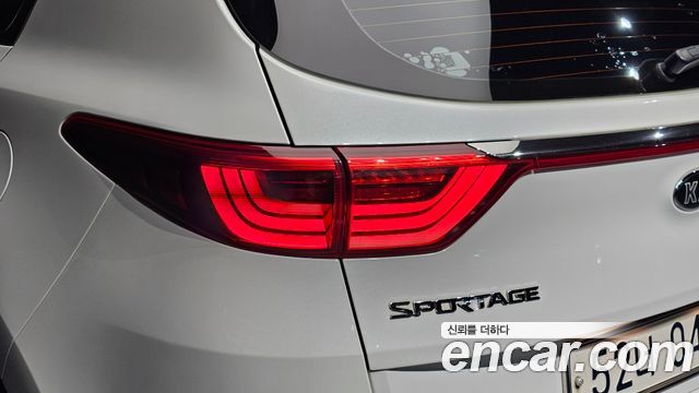 Kia Sportage 2017 — photo 9