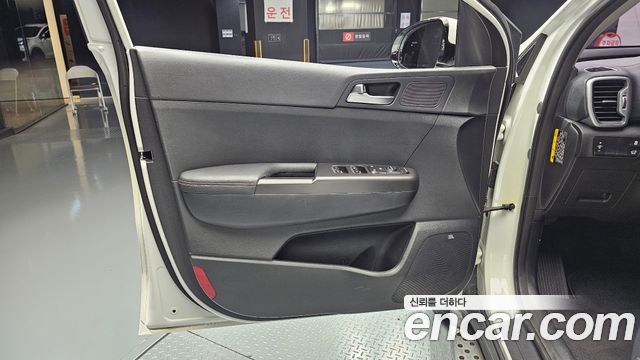 Kia Sportage 2017 — photo 14