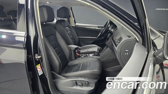 Volkswagen Tiguan 2018 — photo 13