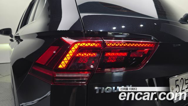 Volkswagen Tiguan 2018 — photo 9