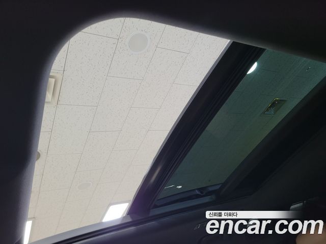 Land Rover Defender 2025 — photo 12