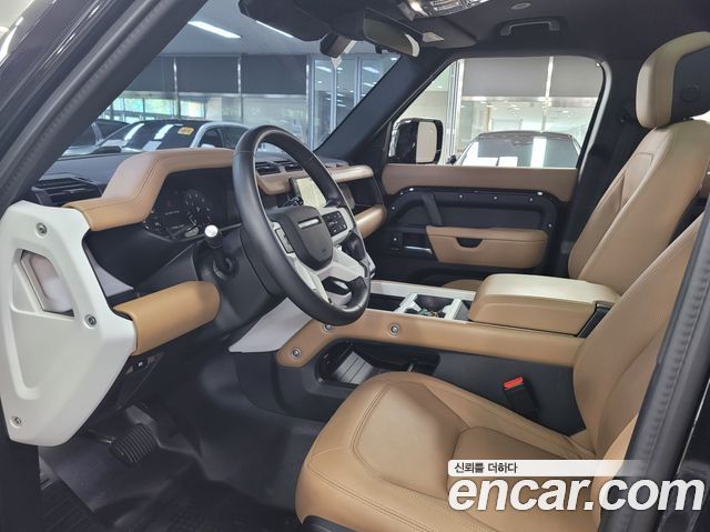Land Rover Defender 2025 — photo 16