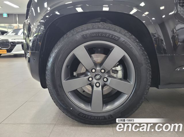 Land Rover Defender 2025 — photo 20