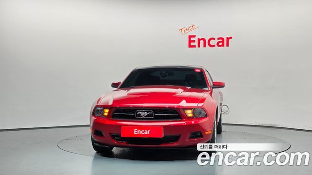 Ford Mustang 2010 — photo 3