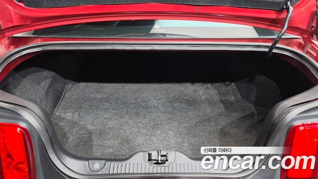 Ford Mustang 2010 — photo 16