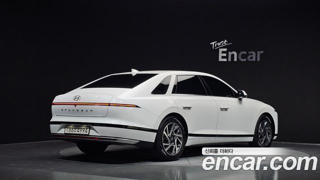 Hyundai Grandeur 2023 — photo 2