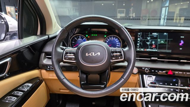Kia Canival 2023 — photo 20