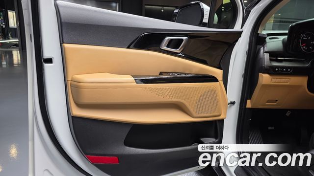 Kia Canival 2023 — photo 14