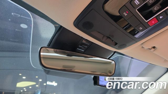 Kia Canival 2023 — photo 33