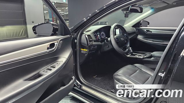 Hyundai Grandeur 2018 — photo 10
