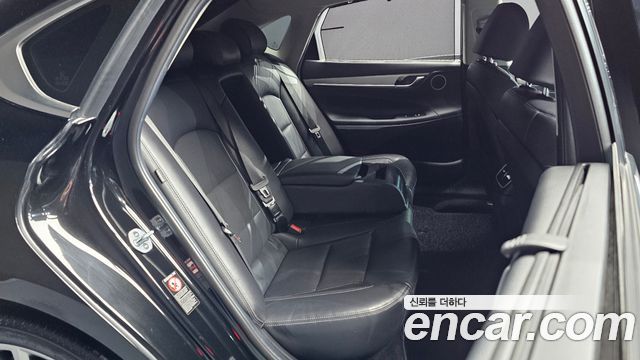 Hyundai Grandeur 2018 — photo 11