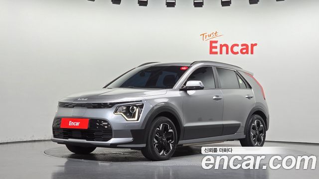 Kia Niro 2024 — photo 1