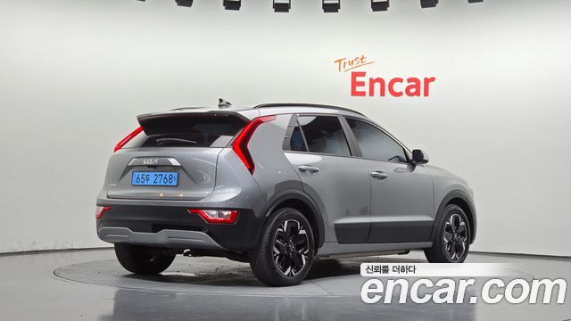 Kia Niro 2024 — photo 2