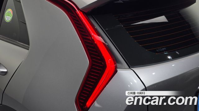 Kia Niro 2024 — photo 9
