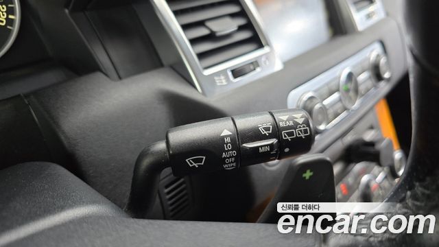 Land Rover Range Rover Sport 2011 — photo 25