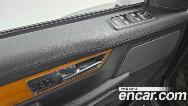 Land Rover Range Rover Sport 2011 — photo 26