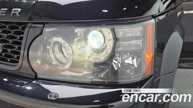 Land Rover Range Rover Sport 2011 — photo 8