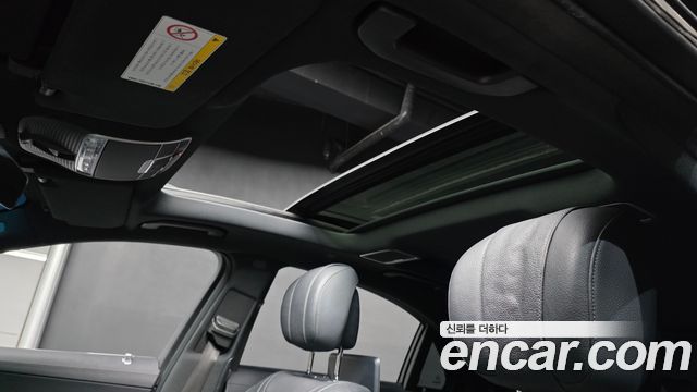 Mercedes-Benz S-Class 2019 — photo 19