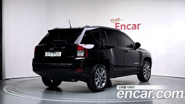 Jeep Compass 2015 — photo 2