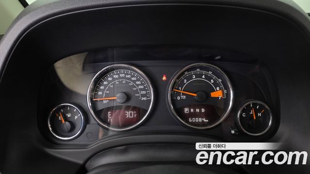 Jeep Compass 2015 — photo 8