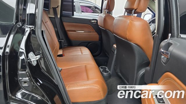 Jeep Compass 2015 — photo 12