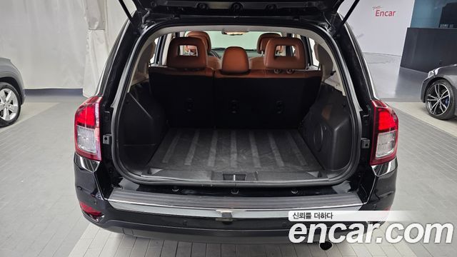 Jeep Compass 2015 — photo 20