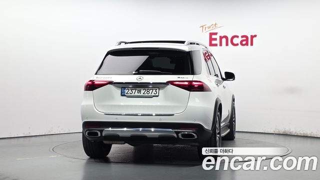 Mercedes-Benz GLE-Class 2024 — photo 4