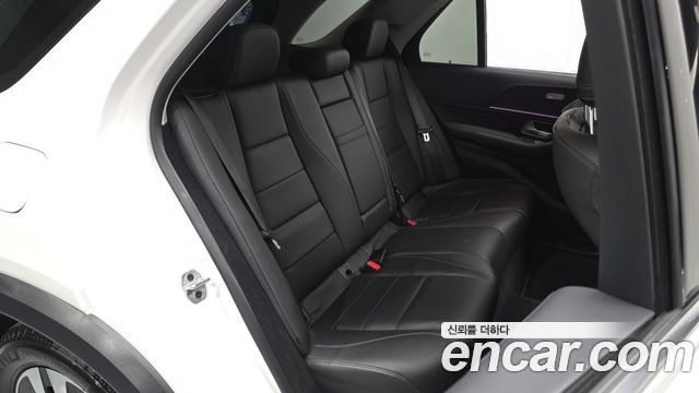 Mercedes-Benz GLE-Class 2024 — photo 18