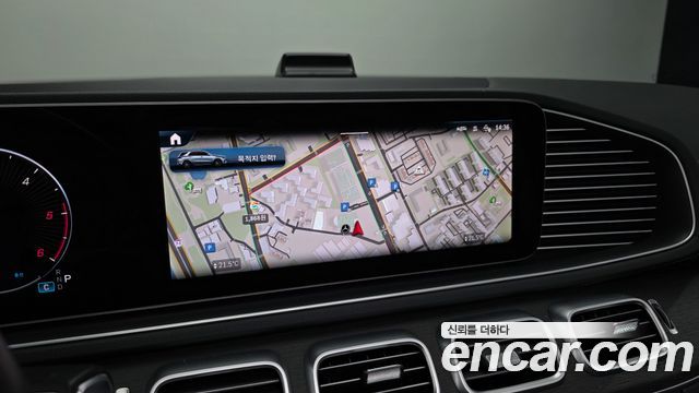 Mercedes-Benz GLE-Class 2024 — photo 21