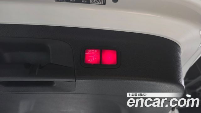Mercedes-Benz GLE-Class 2024 — photo 32