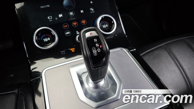 Land Rover Range Rover Evoque 2020 — photo 9