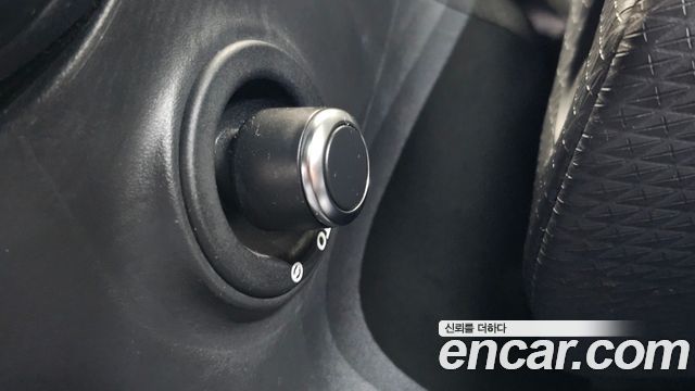 Land Rover Range Rover Evoque 2020 — photo 19