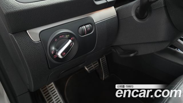 Volkswagen Scirocco 2012 — photo 19