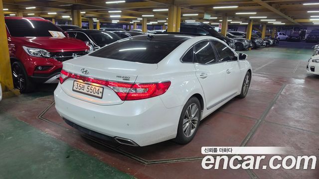 Hyundai Grandeur 2016 — photo 4