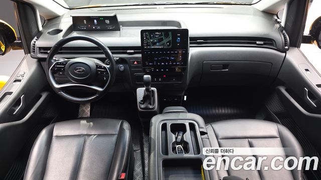 Hyundai Staria 2023 — photo 10