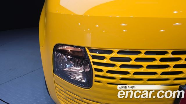 Hyundai Staria 2023 — photo 8