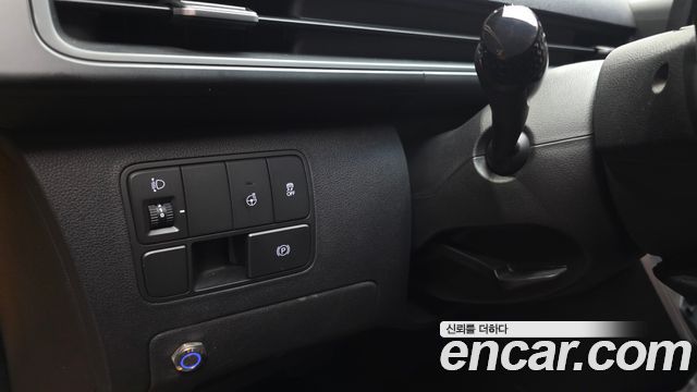Hyundai Staria 2023 — photo 30