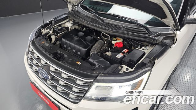 Ford Explorer 2017 — photo 6